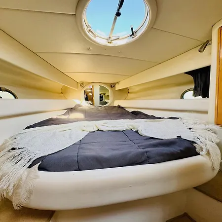 Πλωτό κατάλυμα Dignity2-nuits Sur Les Flots-bateau A Quai Saint-Raphaël